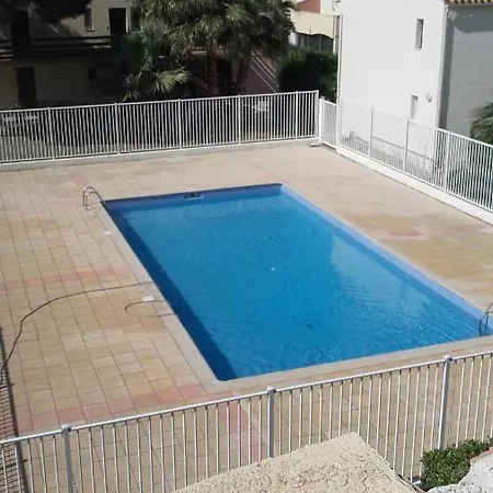 F2 A Proximite Du Village Naturiste Cap D'agde *